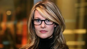 Elizabeth Cook